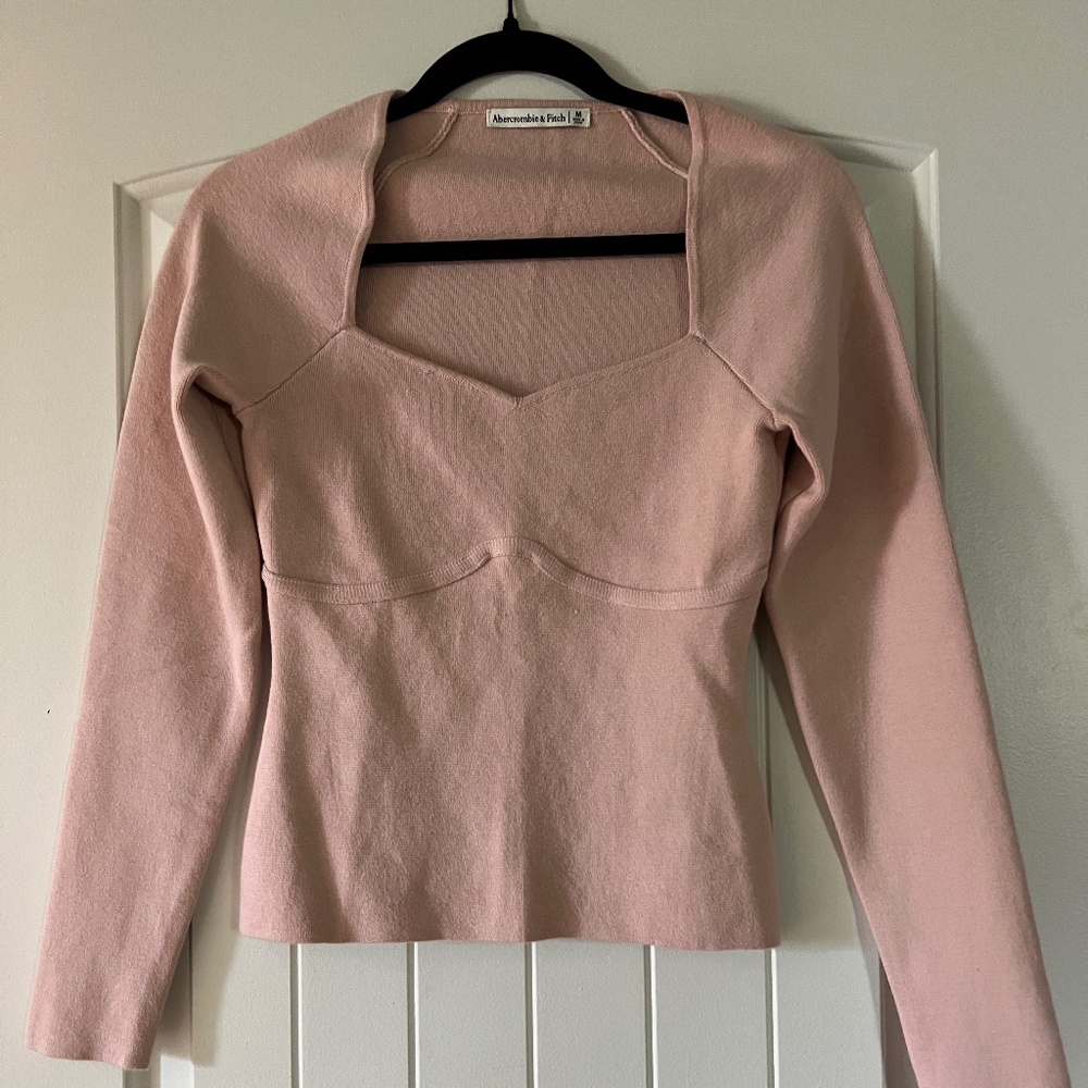 Abercrombie & Fitch sweetheart sweater NWOT